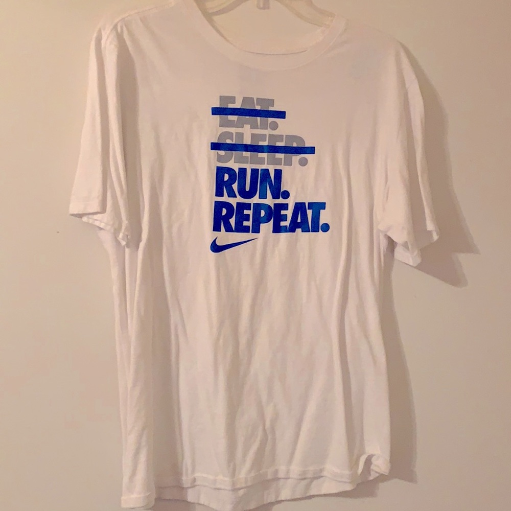 Nike tee